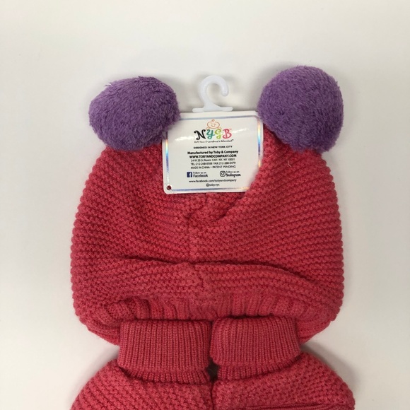 NYGB Double Pom Hat and Bootie 2pc Set - Picture 2 of 3